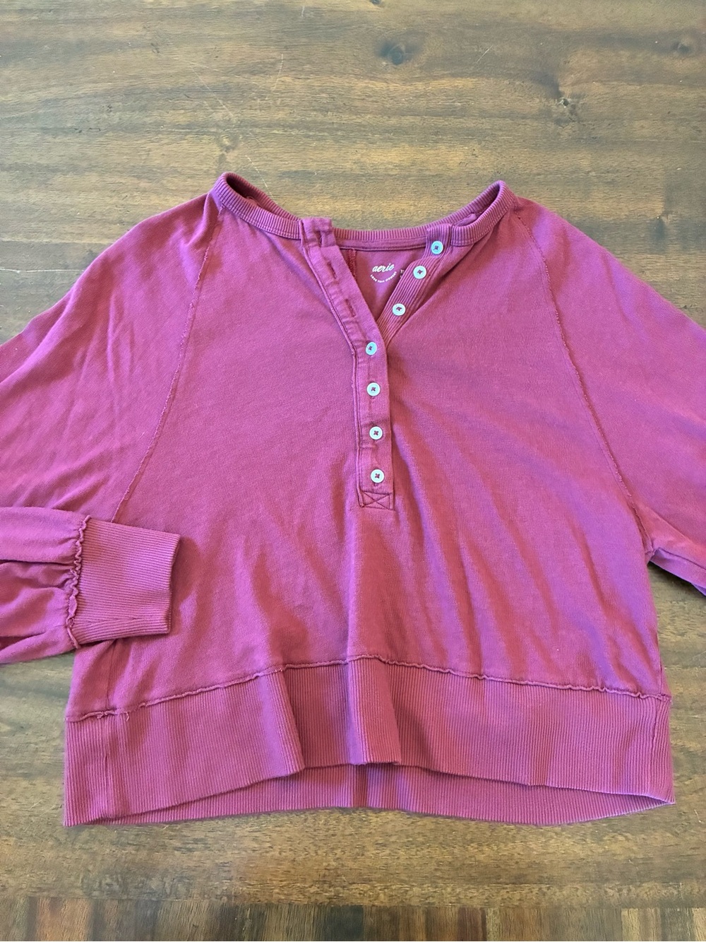 Aerie Top Women’s XS Henley Long Sleeve Burgundy